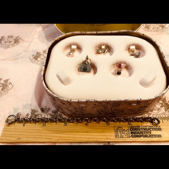 NIB Juicy Couture Mini Charm Bracelet - Picture 2 of 5